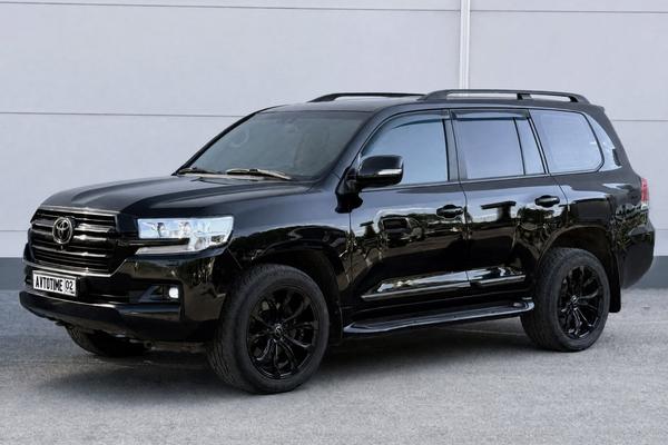 Toyota Land Cruser 200